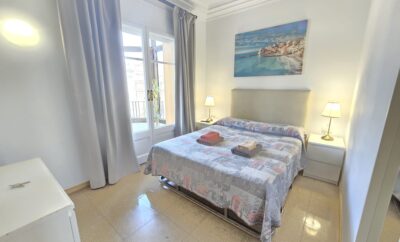 Chambre double lumineuse avec balcon à proximité de la Casa Milá NB3