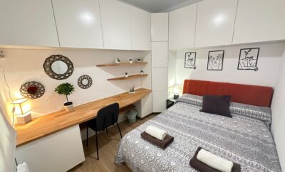 Belle chambre double avec salle de bains commune près de la station de métro Paral·lel Bor5