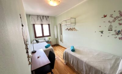 Chambre double lumineuse avec deux lits séparés près de la Casa Batlló A33-4