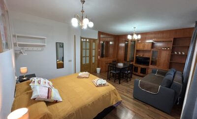 Quadruple room near Plaza Mayor Pontones1