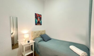 Small single room near Gran Via metro station Manuela6