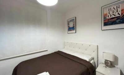 Habitación doble pequeña cerca de la estación de metro Passeig de Gràcia Con4